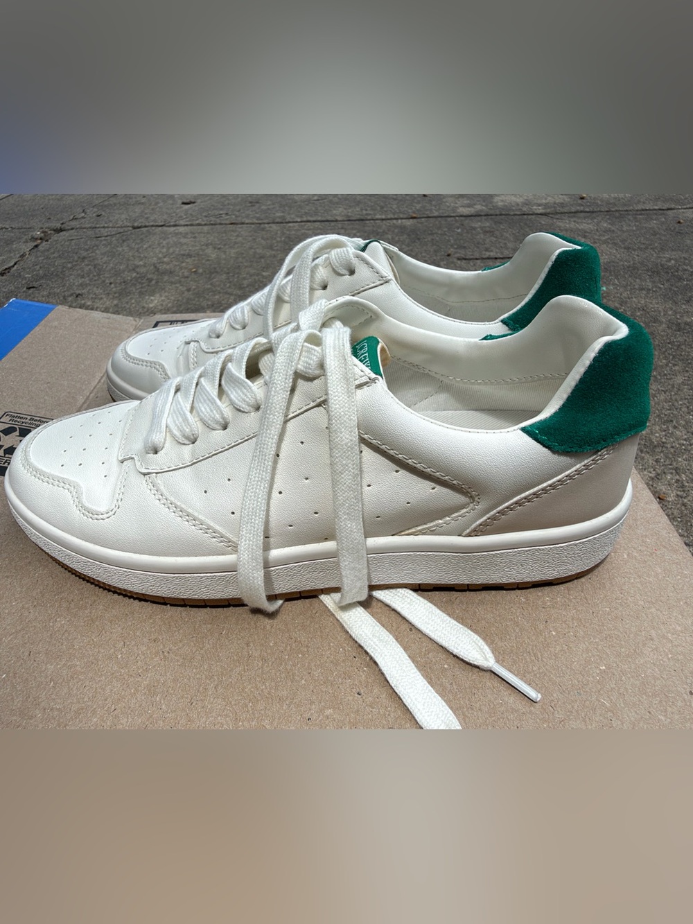 J Crew White Leather Low-Top Sneakers